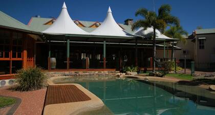 Tinaroo Lake Resort