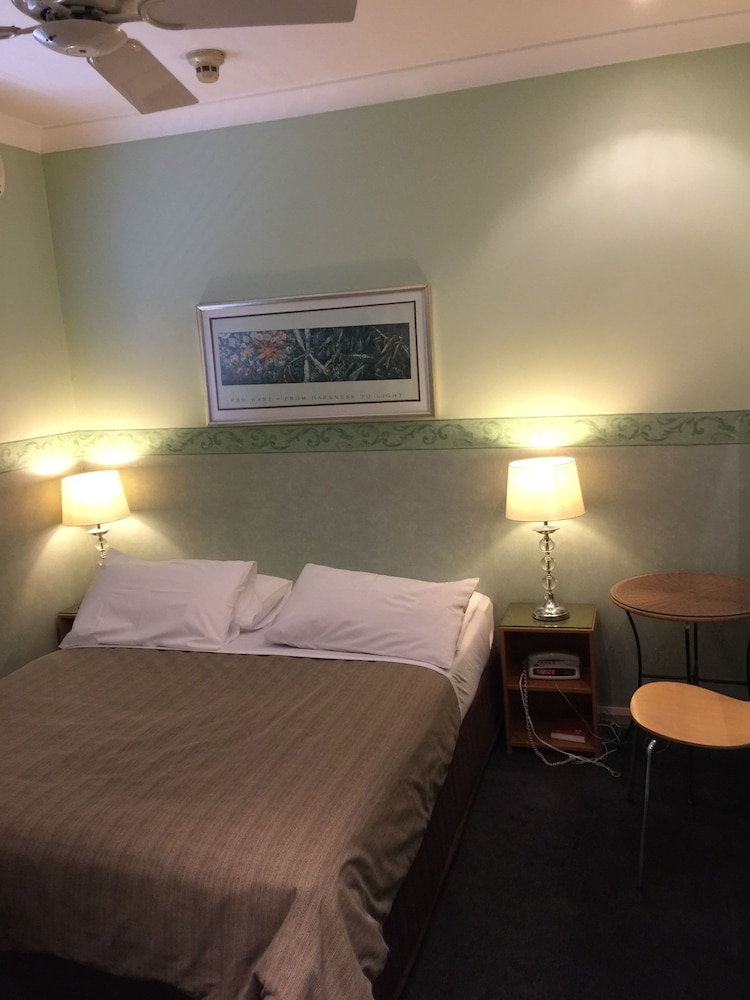 Hotel 59
