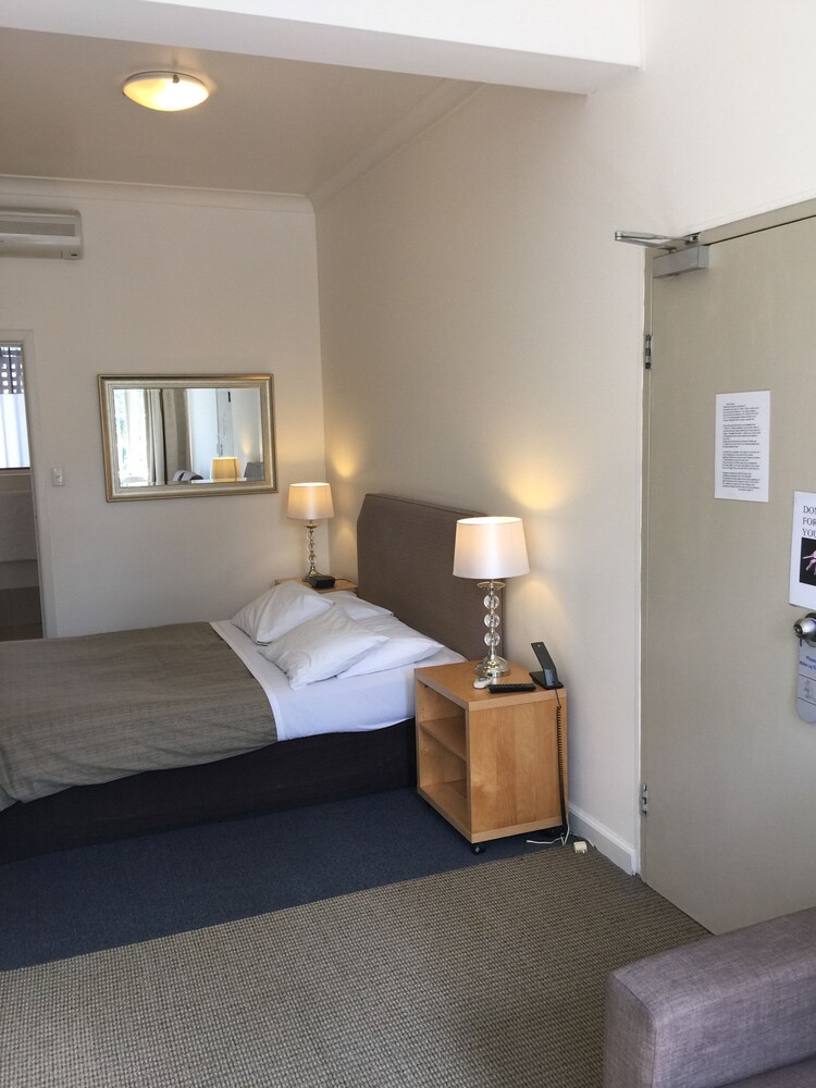 Hotel 59