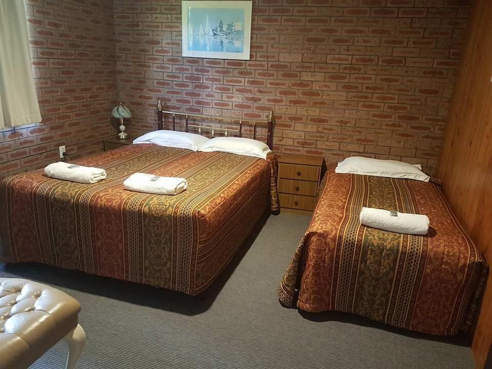 Room, Bulahdelah Motor Lodge