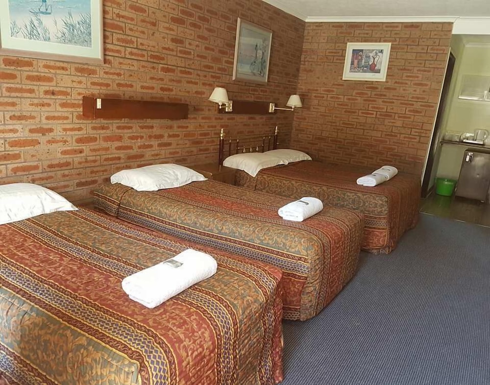 Room, Bulahdelah Motor Lodge