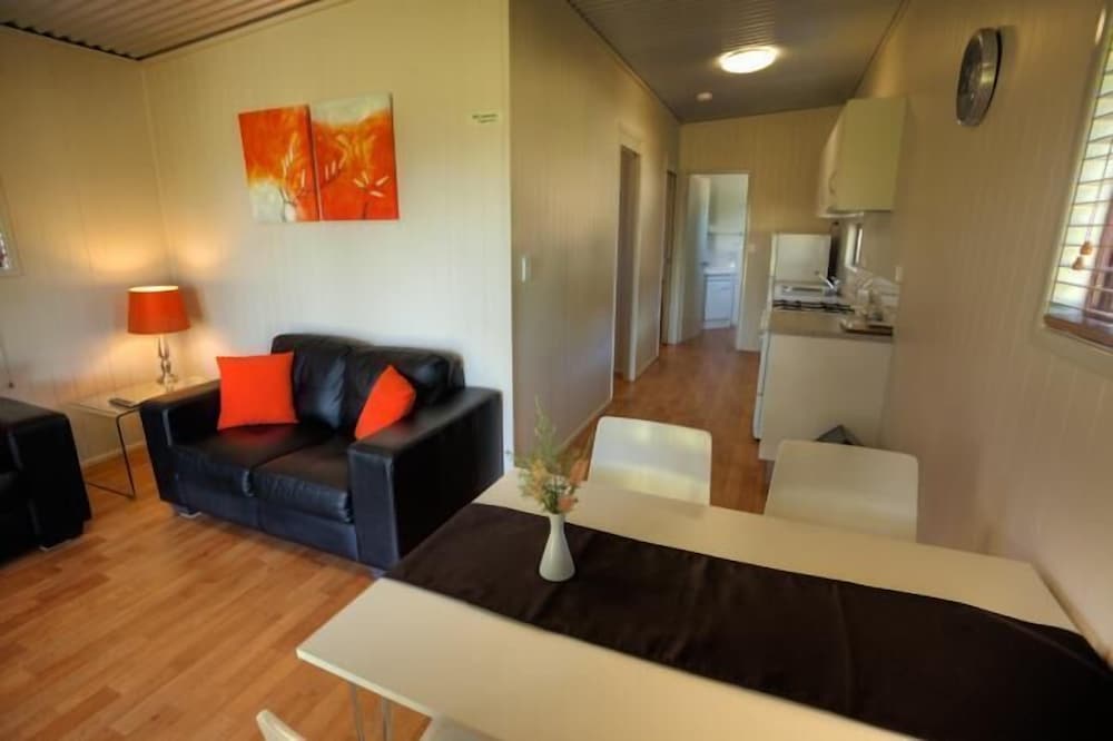 Killarney View Cabins and Caravan Park