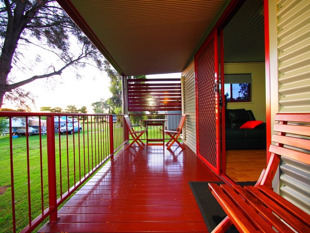 Killarney View Cabins and Caravan Park