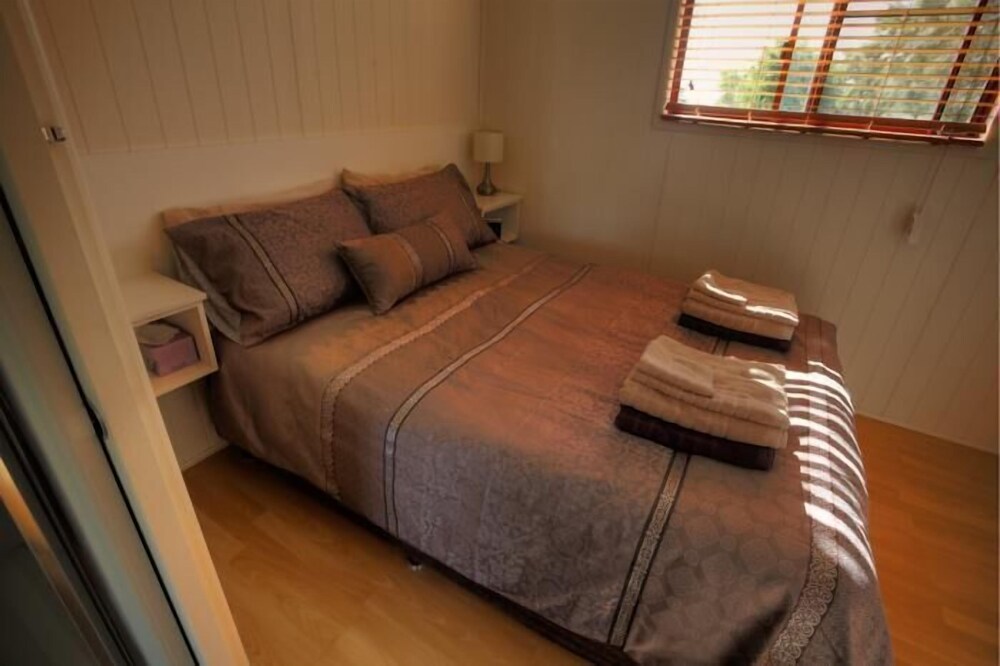 Killarney View Cabins and Caravan Park