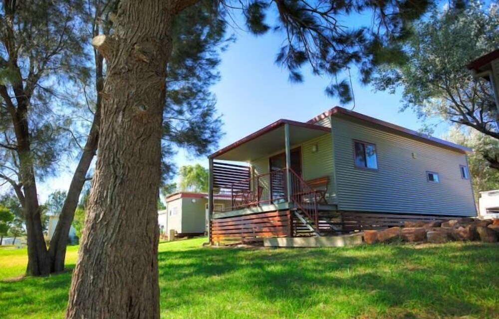 Killarney View Cabins and Caravan Park
