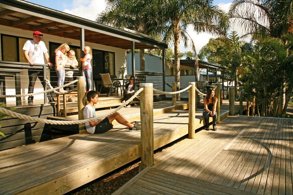 Surf Beach Holiday Park