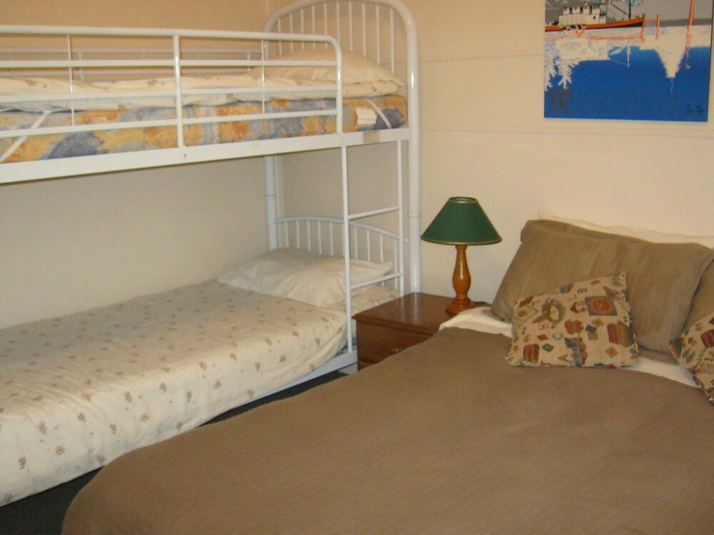Lakes Entrance Holiday Units Deals & Reviews (Lakes Entrance, AUS) Wotif