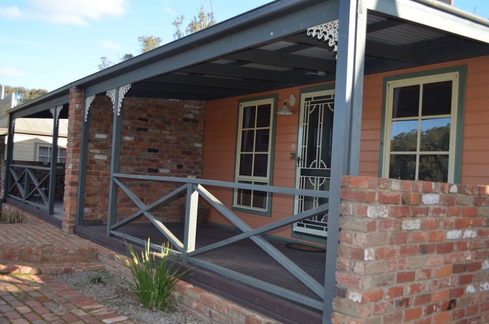 Balcony, Tasman Holiday Parks - Merool on the Murray