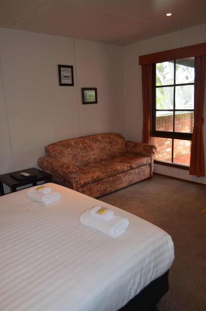 Room, Tasman Holiday Parks - Merool on the Murray