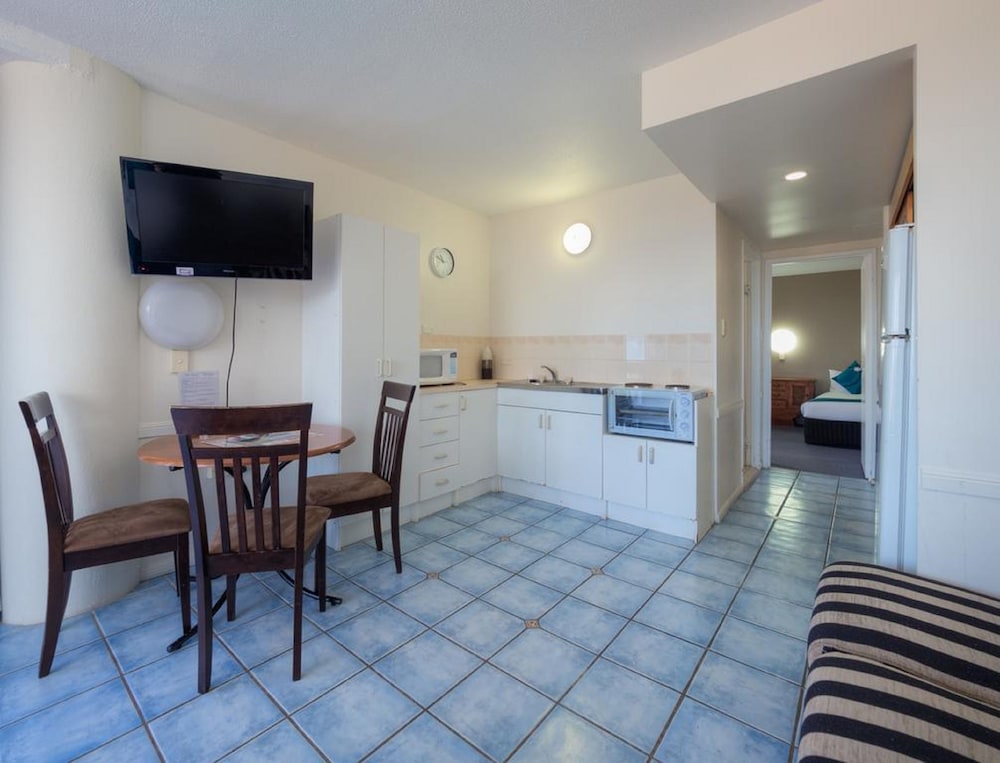 Bayview Tower in Yeppoon Best Rates & Deals on Orbitz