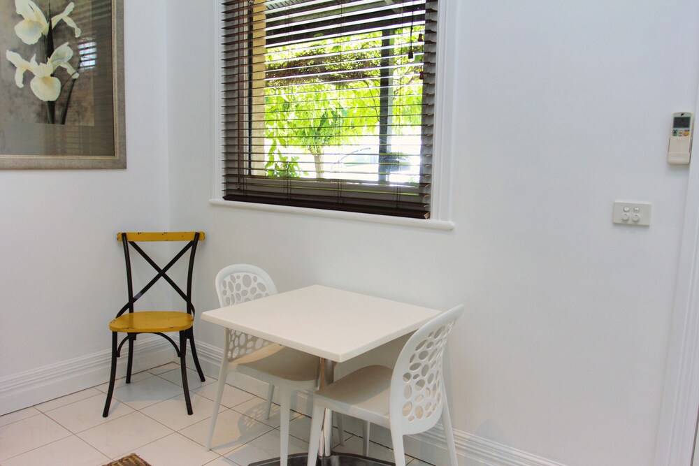 CocknBull Boutique Hotel