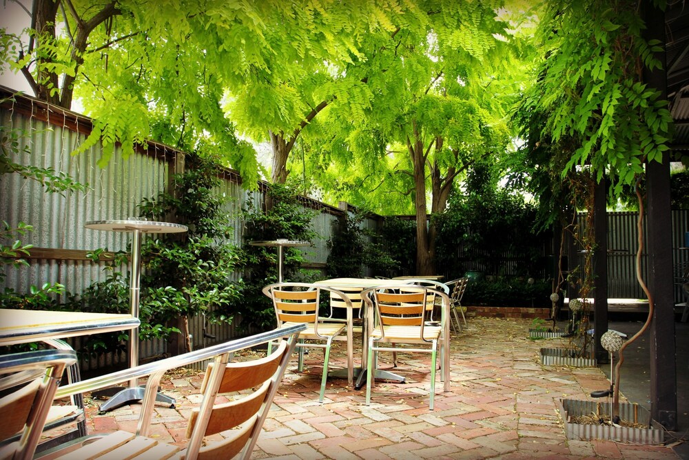 CocknBull Boutique Hotel