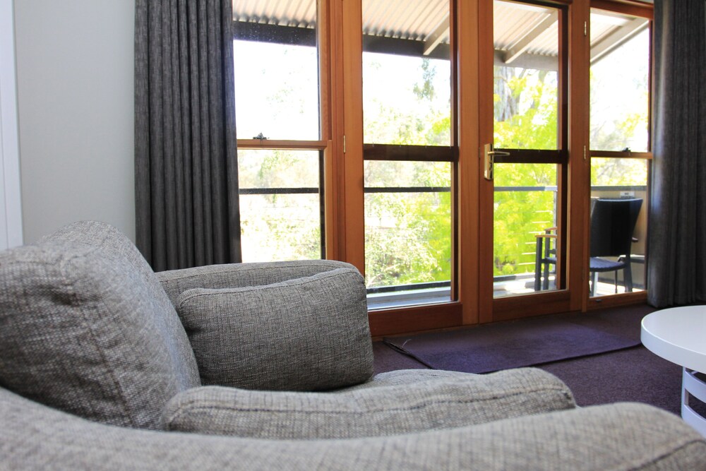CocknBull Boutique Hotel