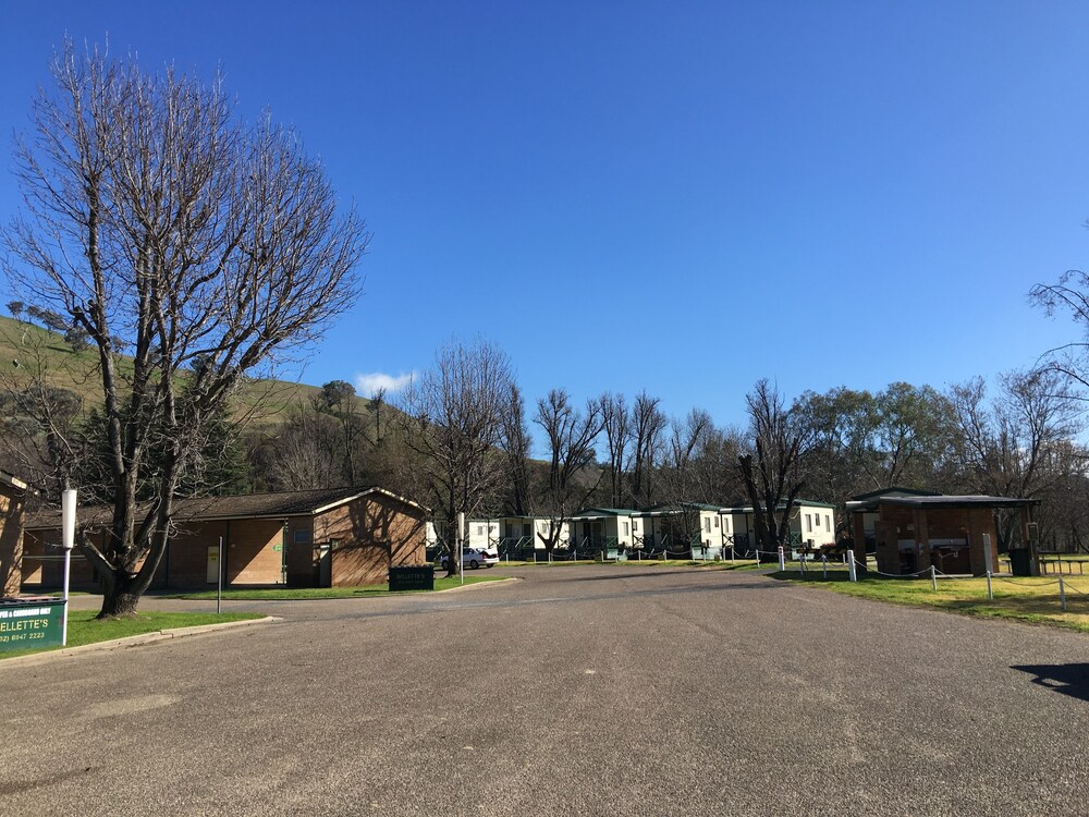 Gundagai Cabins & Tourist Park