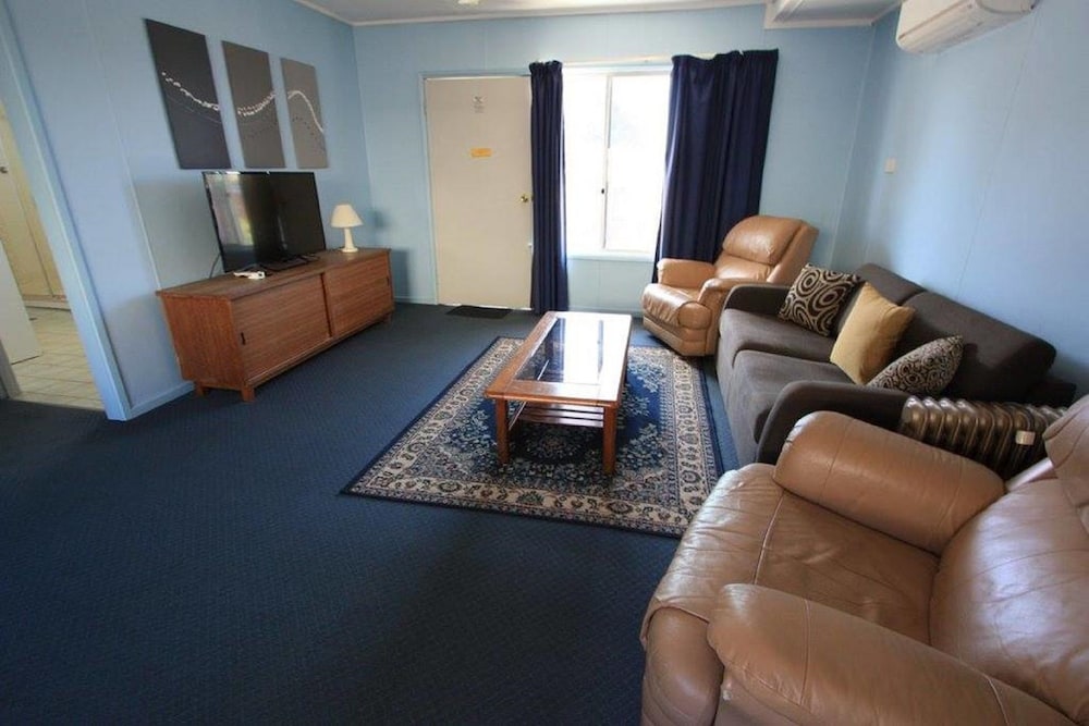 Eden Motel