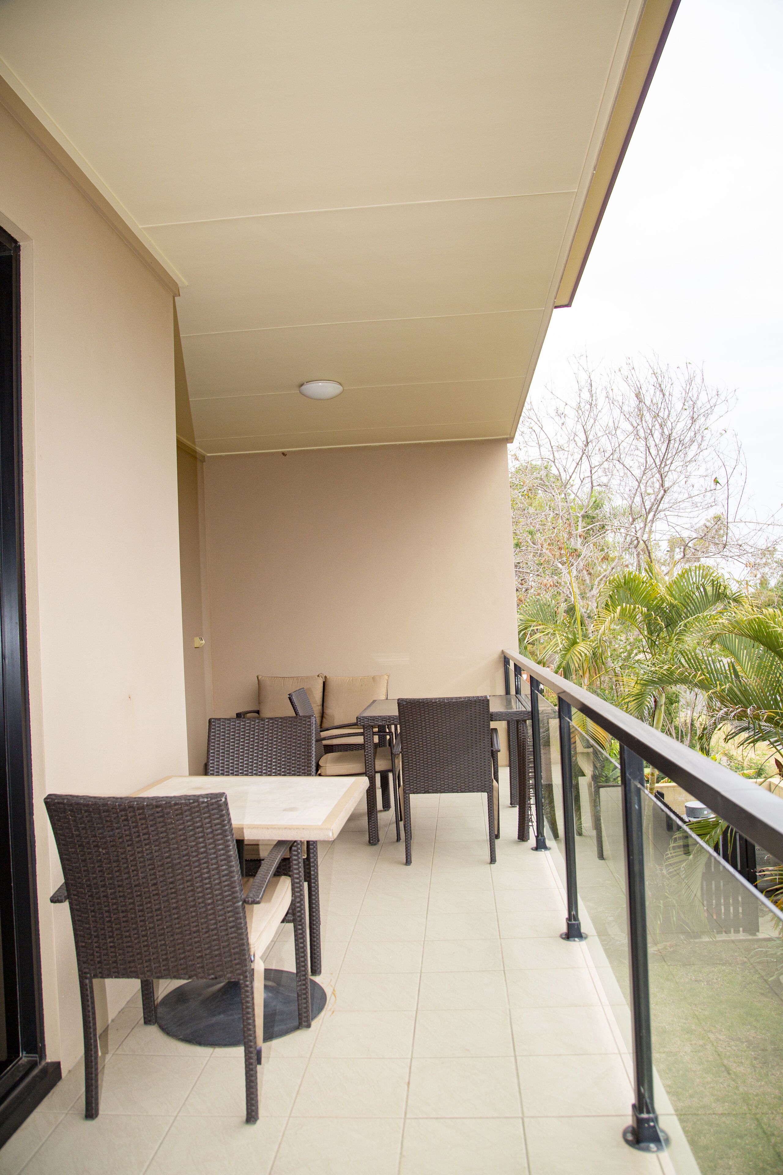 Emerald Western Gateway Motel