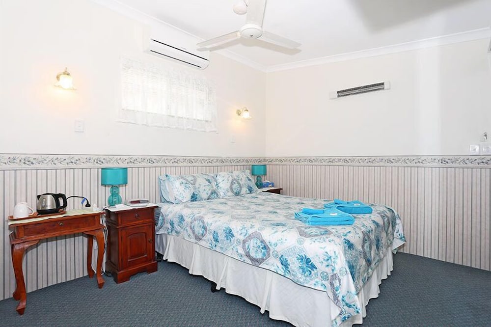 Jacaranda Guest House