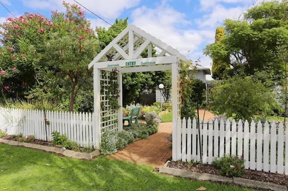 Jacaranda Guest House