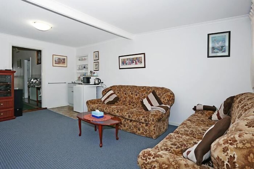 Jacaranda Guest House