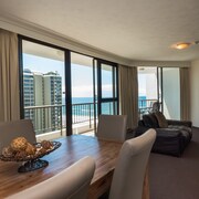 Carrington Court Main Beach Aus Best Price Guarantee - 