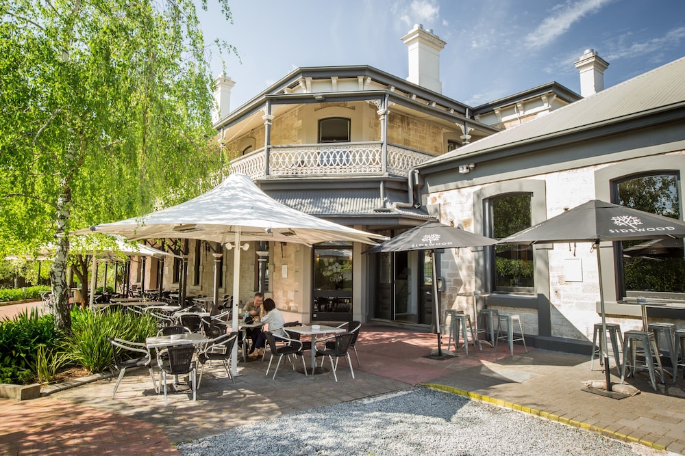 5 Rooms At The Stirling Hotel