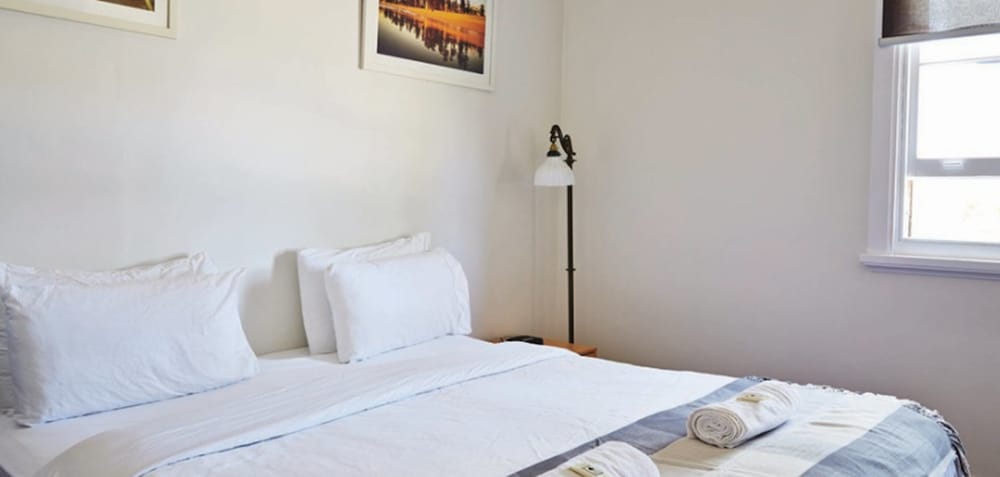 Stay at Hotel Steyne
