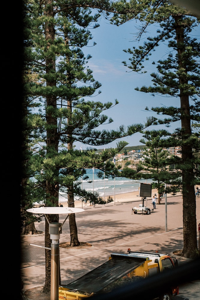 Stay at Hotel Steyne