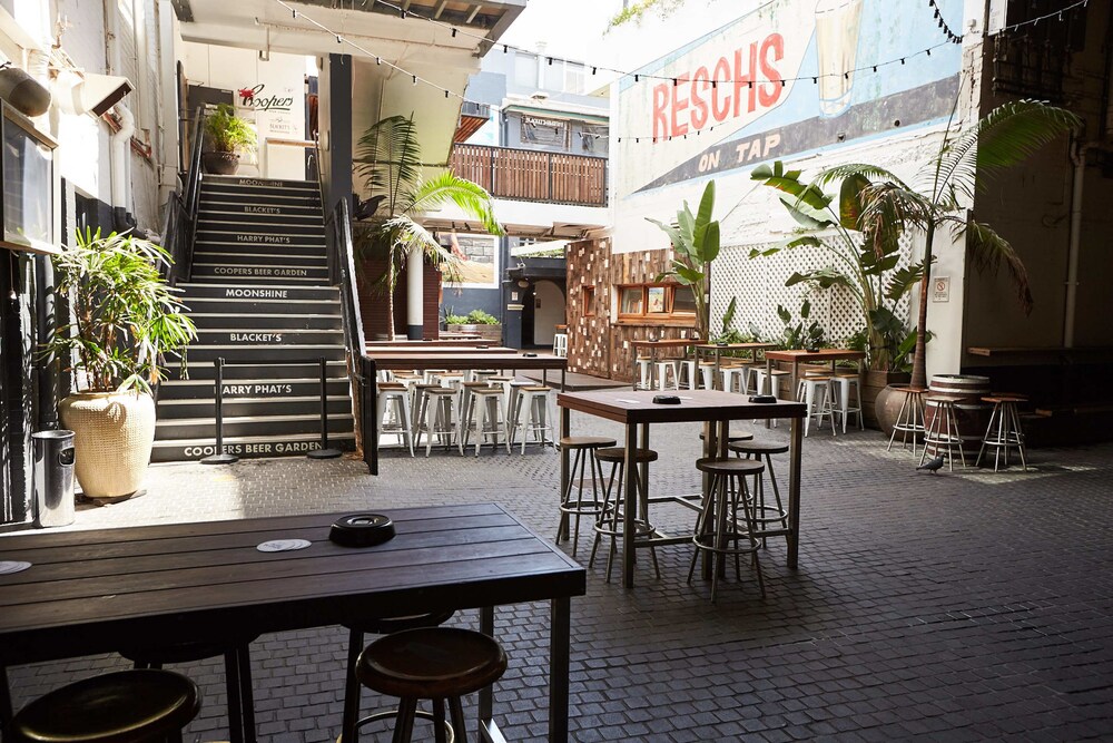 Stay at Hotel Steyne