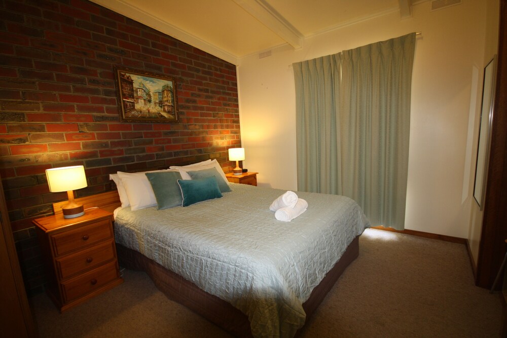 Halls Haven Resort