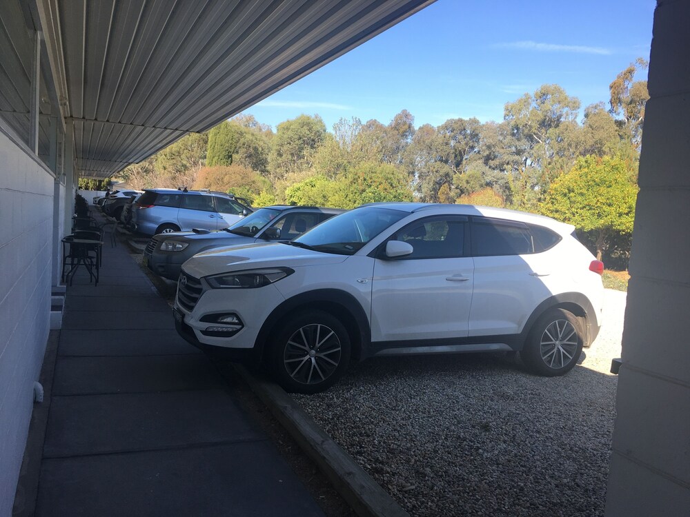Byer Fountain Motor Inn, Holbrook