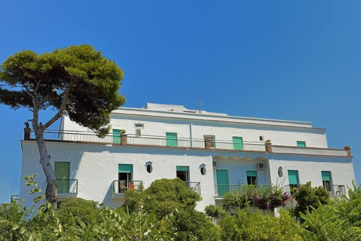 ホテル リビエラ 口コミ 部屋写真 料金 お得情報 エクスペディア