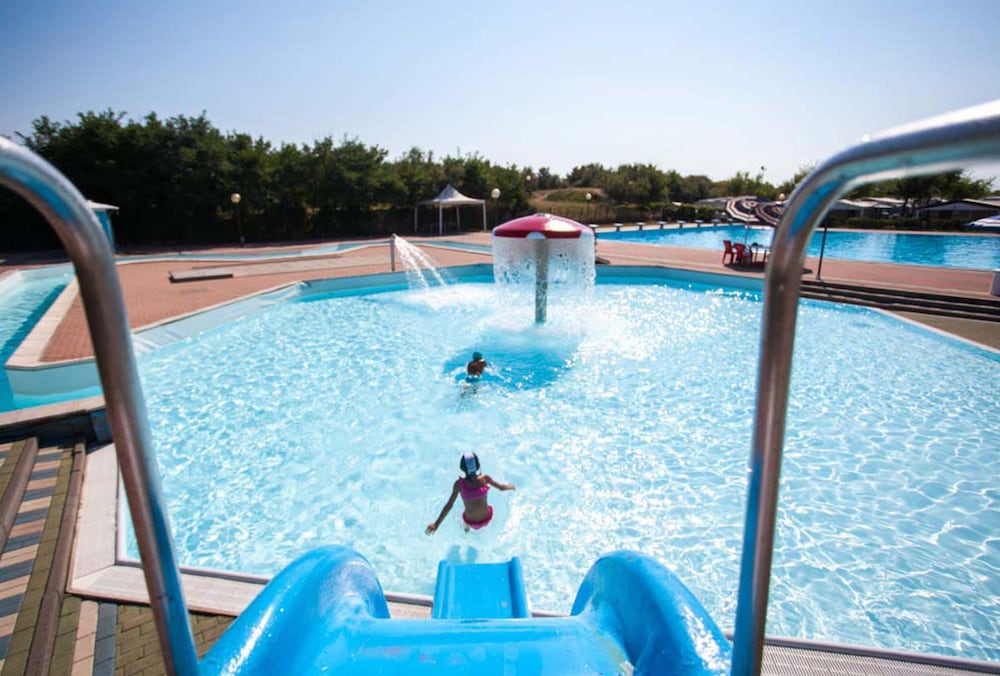 Campingvillaggio Atlanta E Mediterraneo Campground In