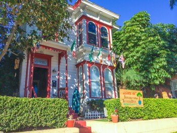 ITH Adventure Hostel San Diego