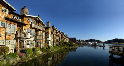 La Conner Channel Lodge
