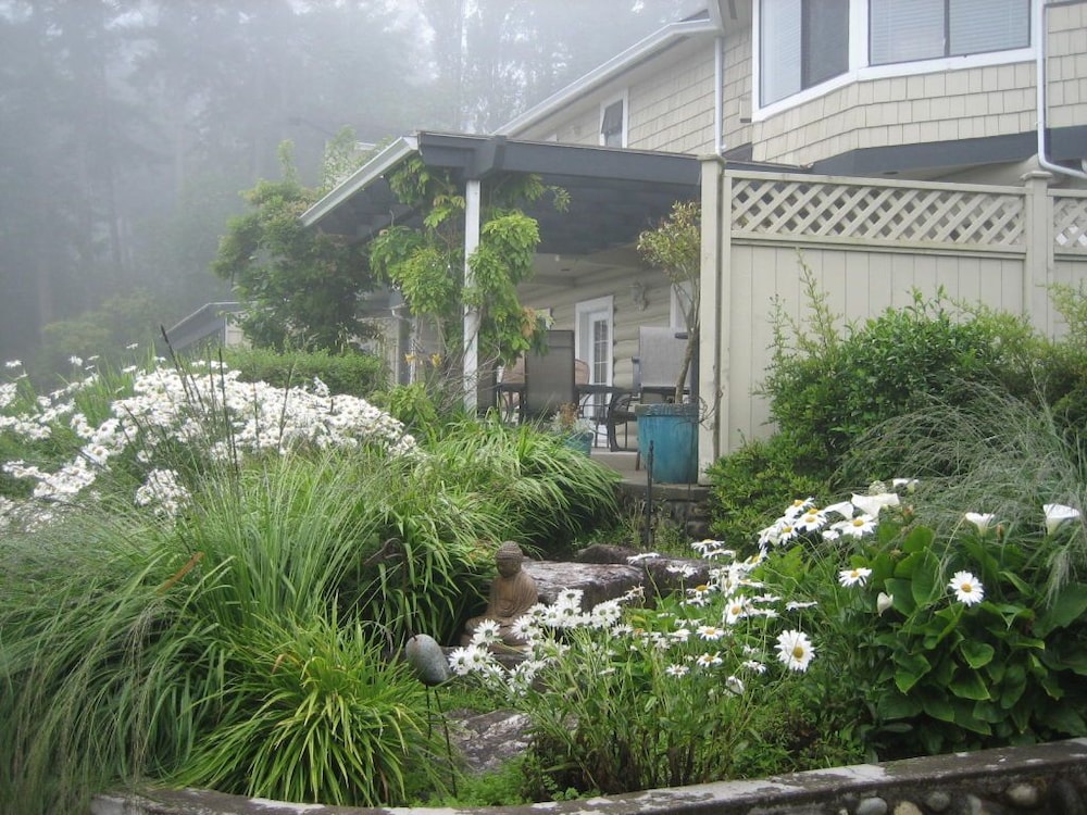 The Lodge at Weir's Beach en Metchosin: Aprovecha tarifas | Travelocity