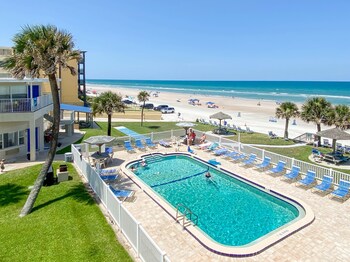 pet friendly hotels south daytona beach