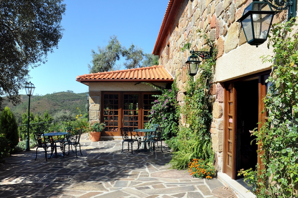 Quinta Das Escomoeiras in Celorico de Basto, Portugal