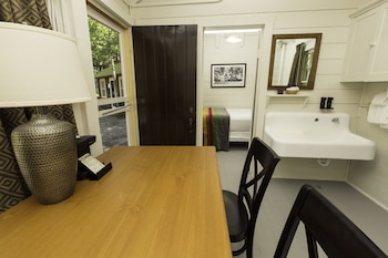 Swiftcurrent Motor Inn And Cabins Inside The Park Reviews