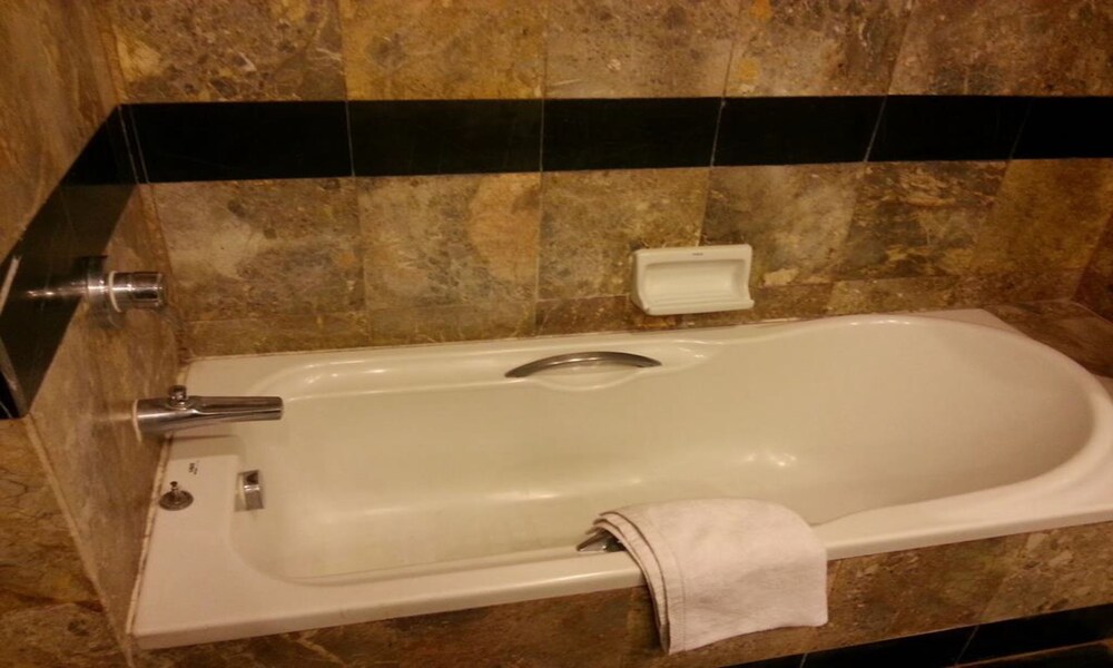 Angkham Hotel Vientiane Lao Best Price Guarantee Lastminute - 