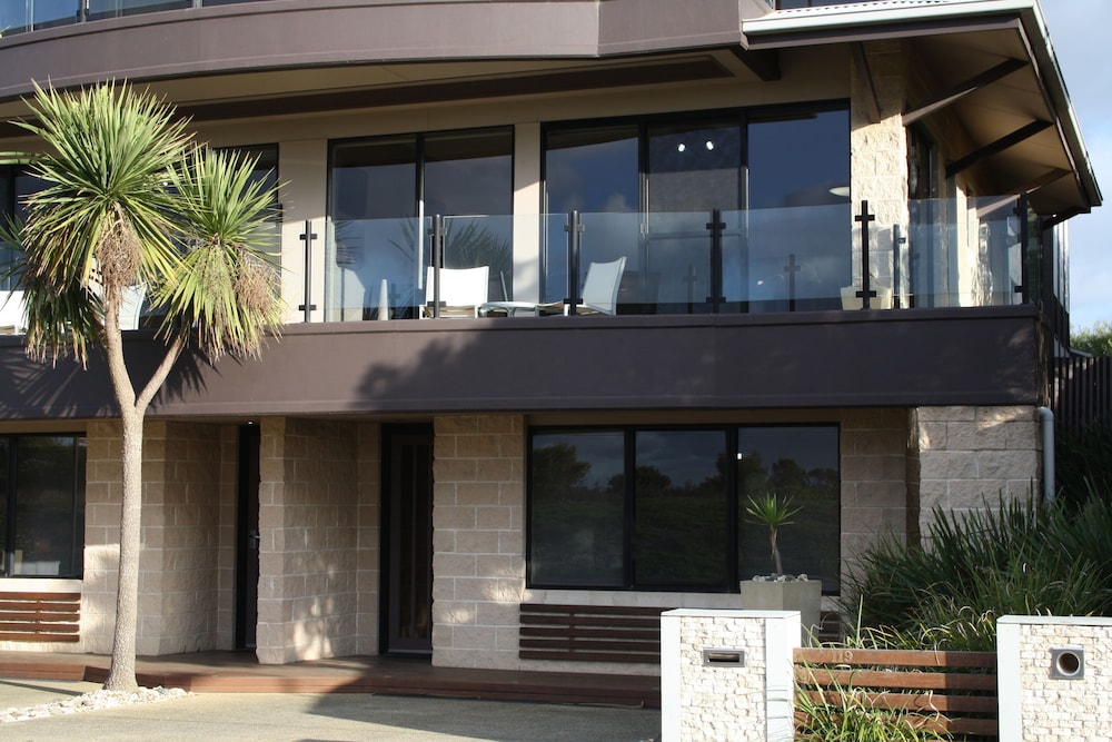 On The Esplanade Apartments