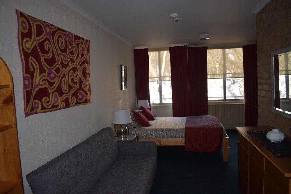 Attunga Alpine Lodge and Apartments