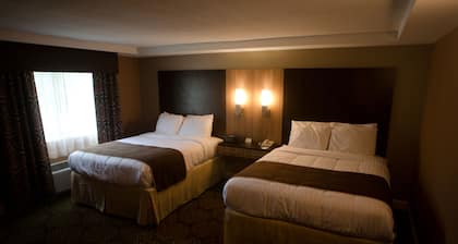 AAshram Hotel by Niagara River