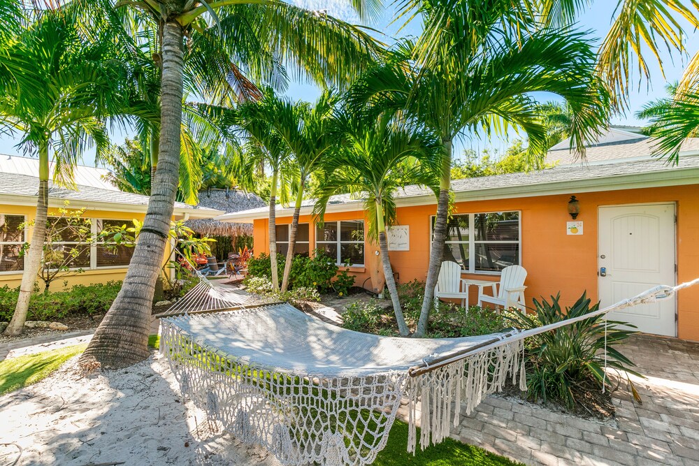 Exterior, Siesta Key Beachside Villas