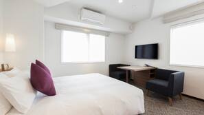 In-room safe, desk, laptop workspace, iron/ironing board