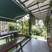Kwai Chai Hong Accommodation: AU$25 Hotels Near Kwai Chai Hong  Wotif