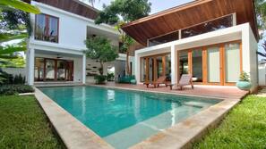 Outdoor pool, pool umbrellas, pool loungers