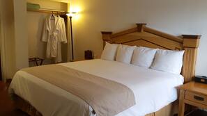 Desk, iron/ironing board, free WiFi, linens
