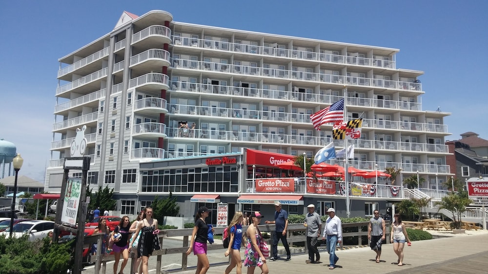 Commander Hotel & Suites 2019 Room Prices 135, Deals & Reviews Expedia