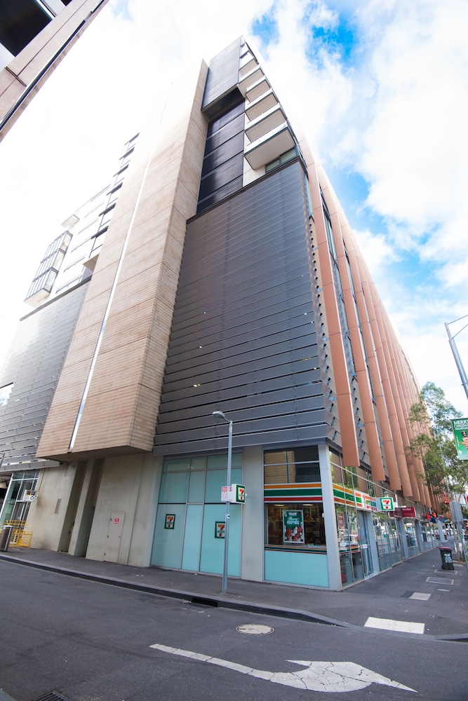 Northbank Residences by Apartments of Melbourne