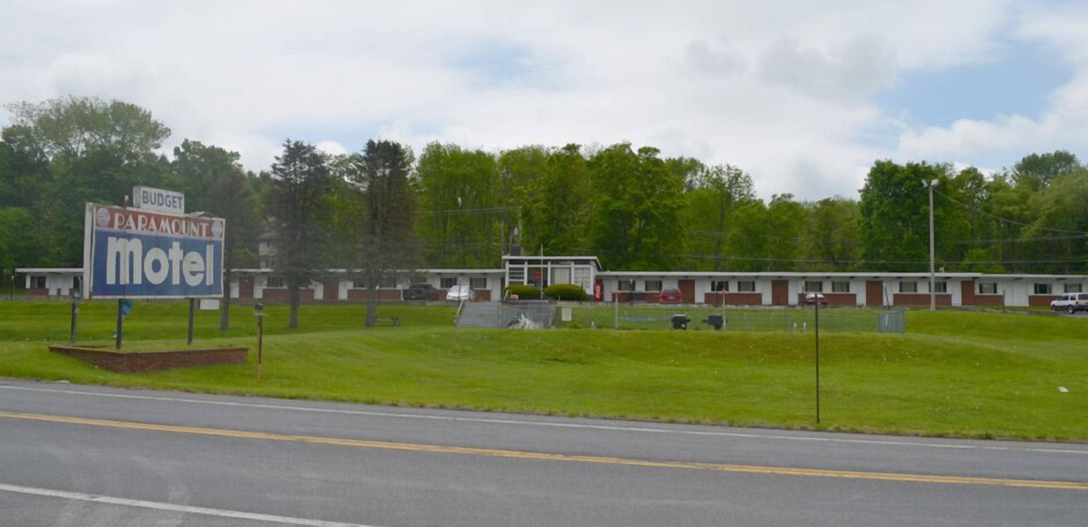 Paramount Motel in East Stroudsburg, United States